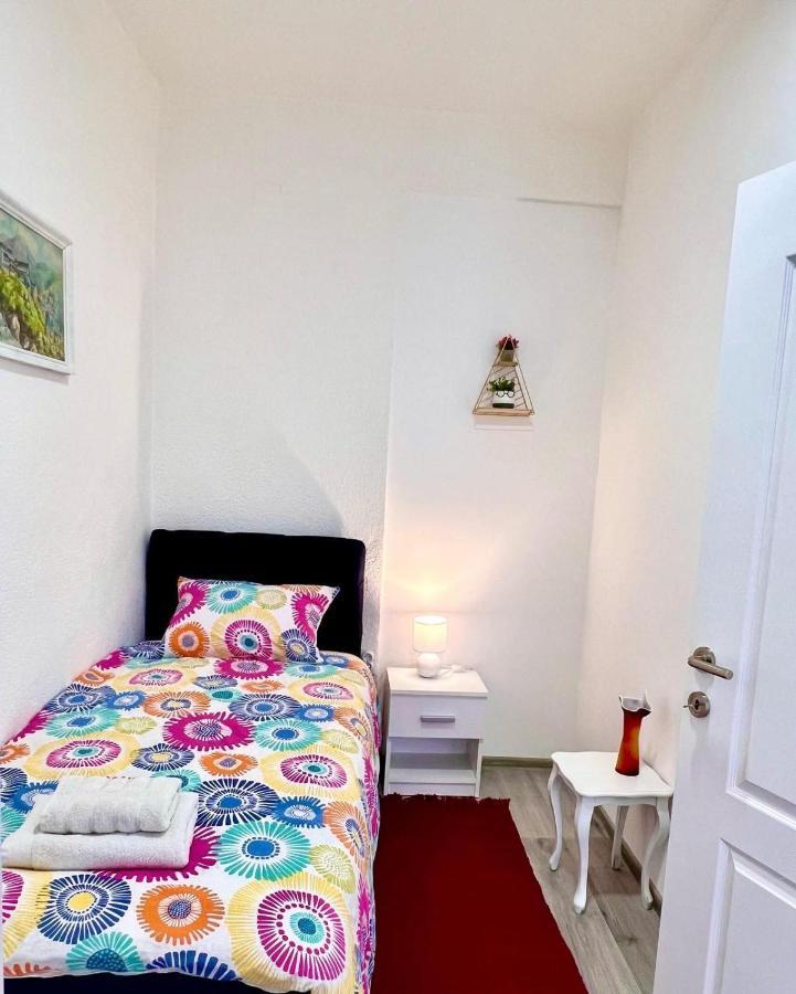פוצ'ה M Apartman מראה חיצוני תמונה