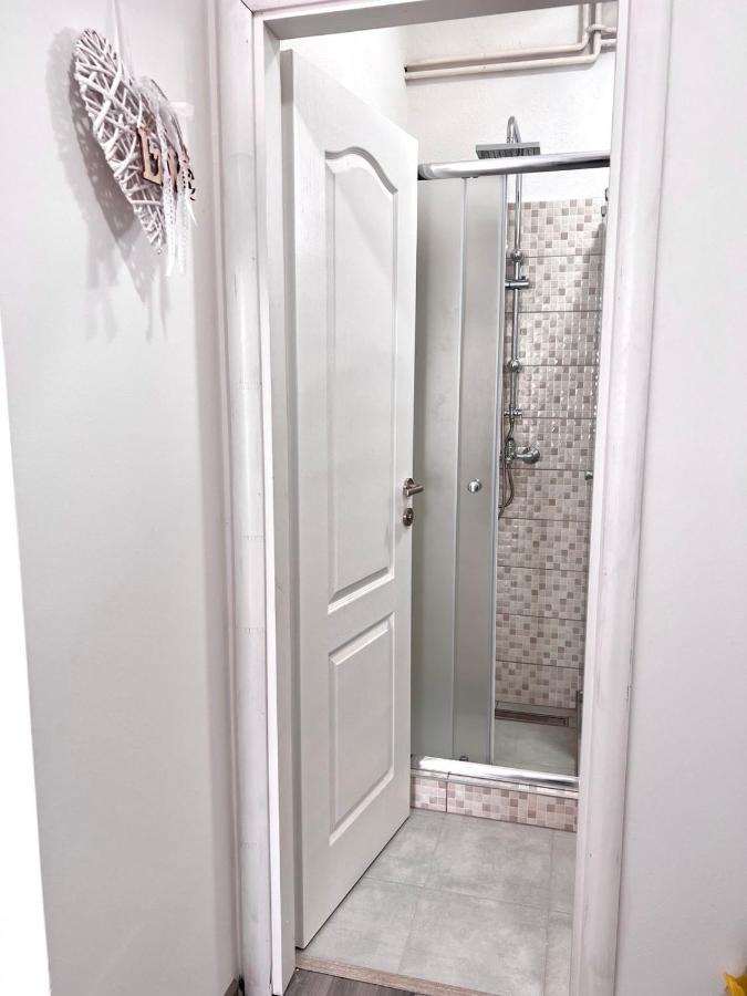 פוצ'ה M Apartman מראה חיצוני תמונה